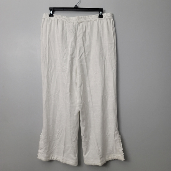 John Mark Linen Blend Wide Leg Dot Trim Pull-On Cropped Pants - Picture 3 of 6